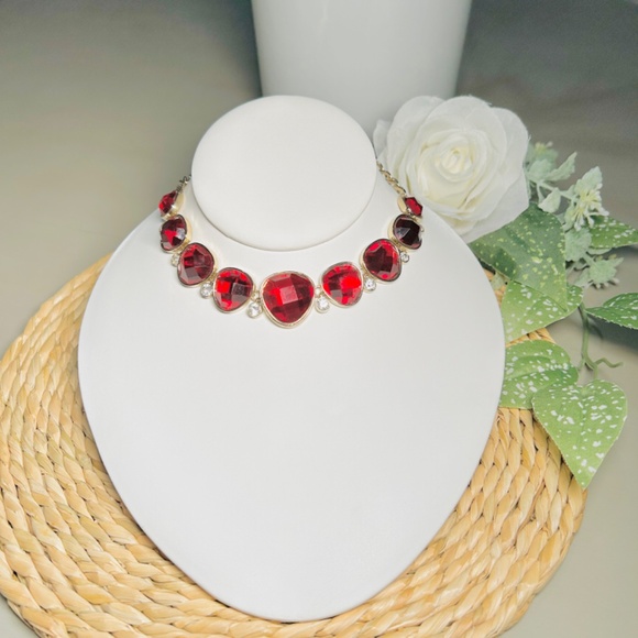Glamorous Deep Red Colored Faceted Cabochon and Crystal Fashion Necklace - Picture 3 of 14